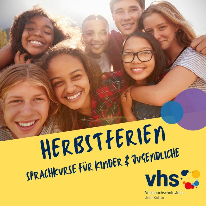 Bewerbungsbild Herbstferienkurse vhs Jena mit Kindern im Hintergrund